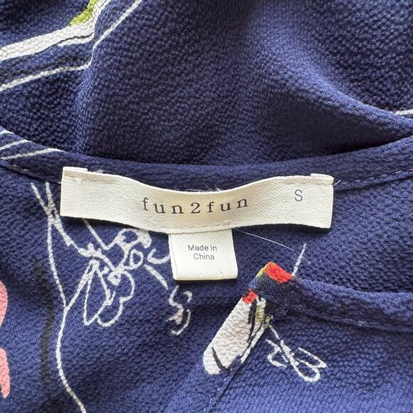 Fun2fun Kenmore Split Neck Floral Blouse in Blue NWOT Size Small - Picture 9 of 9